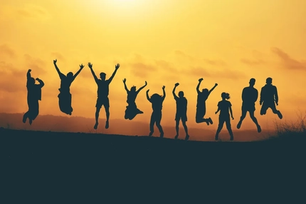 Image People jumping outside