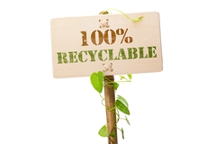Image Wooden sign reading ‘100% Recyclable’