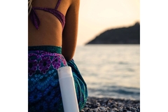 Image woman at the beach