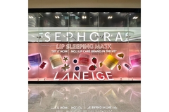 Laneige store window display in UAE