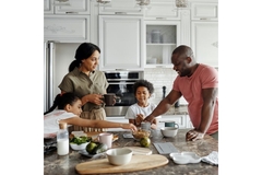Image Family cooking a healthy meal.