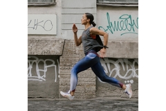 Image Woman running