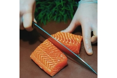 Image Person wearing gloves and cutting salmon file
