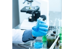 Researcher in lab.
