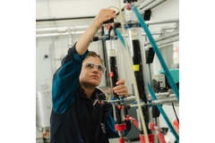 Researcher in lab.