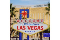Image Las Vegas sign.