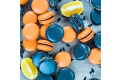Image Halloween macaroons.