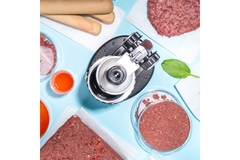 Image Lab-grown meat alternatives and microscope.