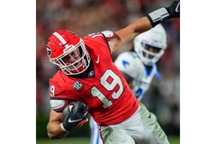 Image Met-Rx signs Brock Bowers