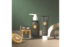 Image Skin care prodcuts by the Japanese brand Osaji.