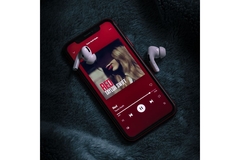 Cell phone with image of Taylor Swift