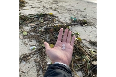 Image Plastic pellets.