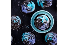 Image Galaxy-themed cupcakes.