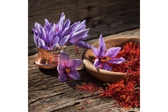Image Saffron flower and extract
