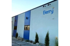 outside view of the Tulsa Oklahoma innovation center by berry global
