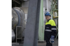 Image Ineos worker.