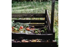 Image bin with compostable food waste