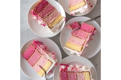 Image Ombre pink cake.