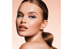 Image Woman wearing natural makeup