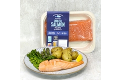 Image Fish on packaging tray.