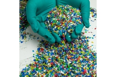Image Resins in hands.