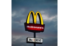 Image McDonald's drive-thru.