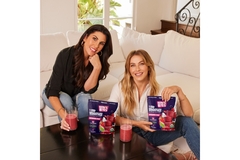 Image Women display Blender Bites the Superberry Smoothie