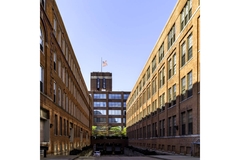 Image FDA building with US flag on it
