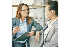 Image Businesswomen in discussion