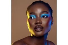 Image Woman with makeup and clear skin