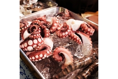 Image octopus meat in a tray.