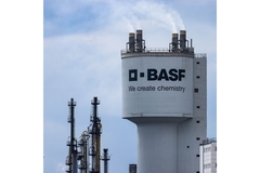 A building with BASF written on the side.