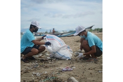 Image Trash collectors.