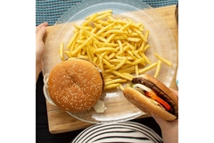 Image Unhealthy burger that can lead to obesity