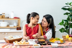 Image Mother and daughter healthy diet