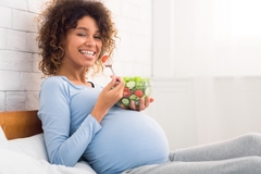 Image Pregnant mother healthy diet
