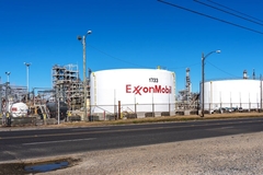 Image ExxonMobil facility.