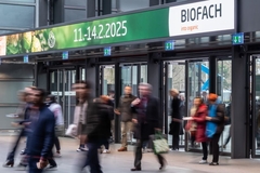 Image People walking outside the Biofach trade show