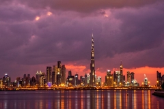 Image Dubai skyline with clouds