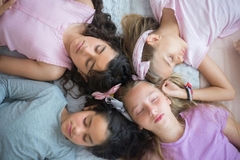 Image Tween girls at sleepover
