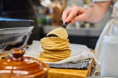 Chefs and food innovators develop recipes with mycelium in the Low Food la