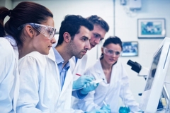 Image Researchers collaborating on HMO science