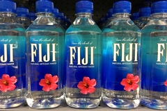 Image Fiji waters.