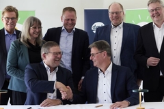 Image Arla leaders.