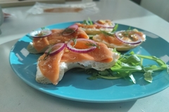 Image Simpliigood's plant-based spirulina salmon alternative.
