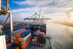 Image container shipping cosmetics from Argentina abroad
