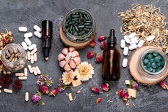 Image Botanical supplements and tinctures