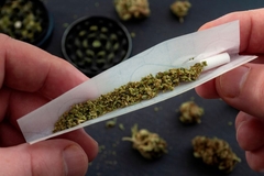 Image rolling a joint