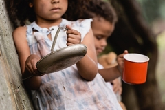 Image Hungry children