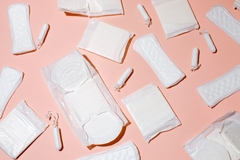 Image mentrual products displayed with pink background